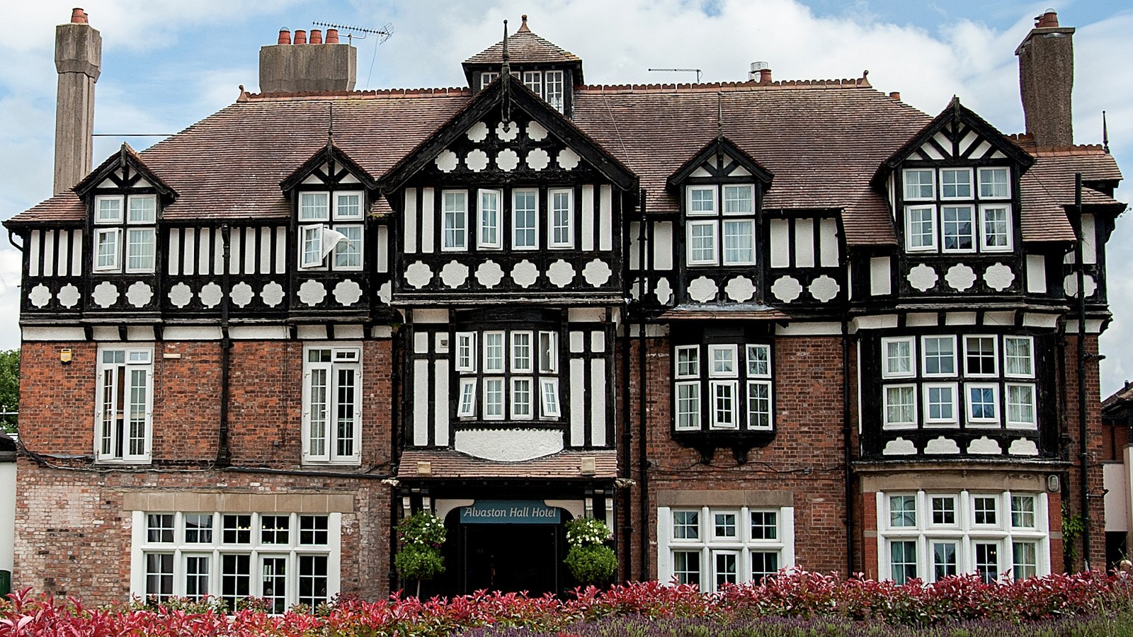 Step back in time during your stay at our Victorian country house, surrounded by colourful blooms and timeless charm.