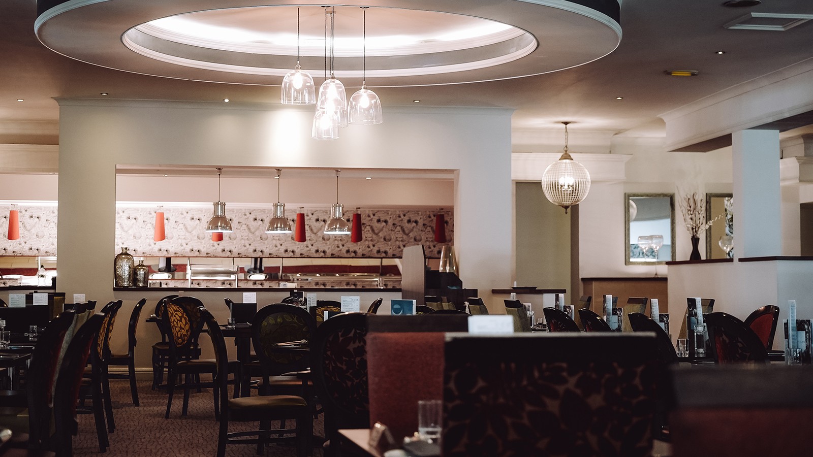 Enjoy buffet-style breakfast and dinner at Treetops Restaurant, with plenty of options to suit every taste.