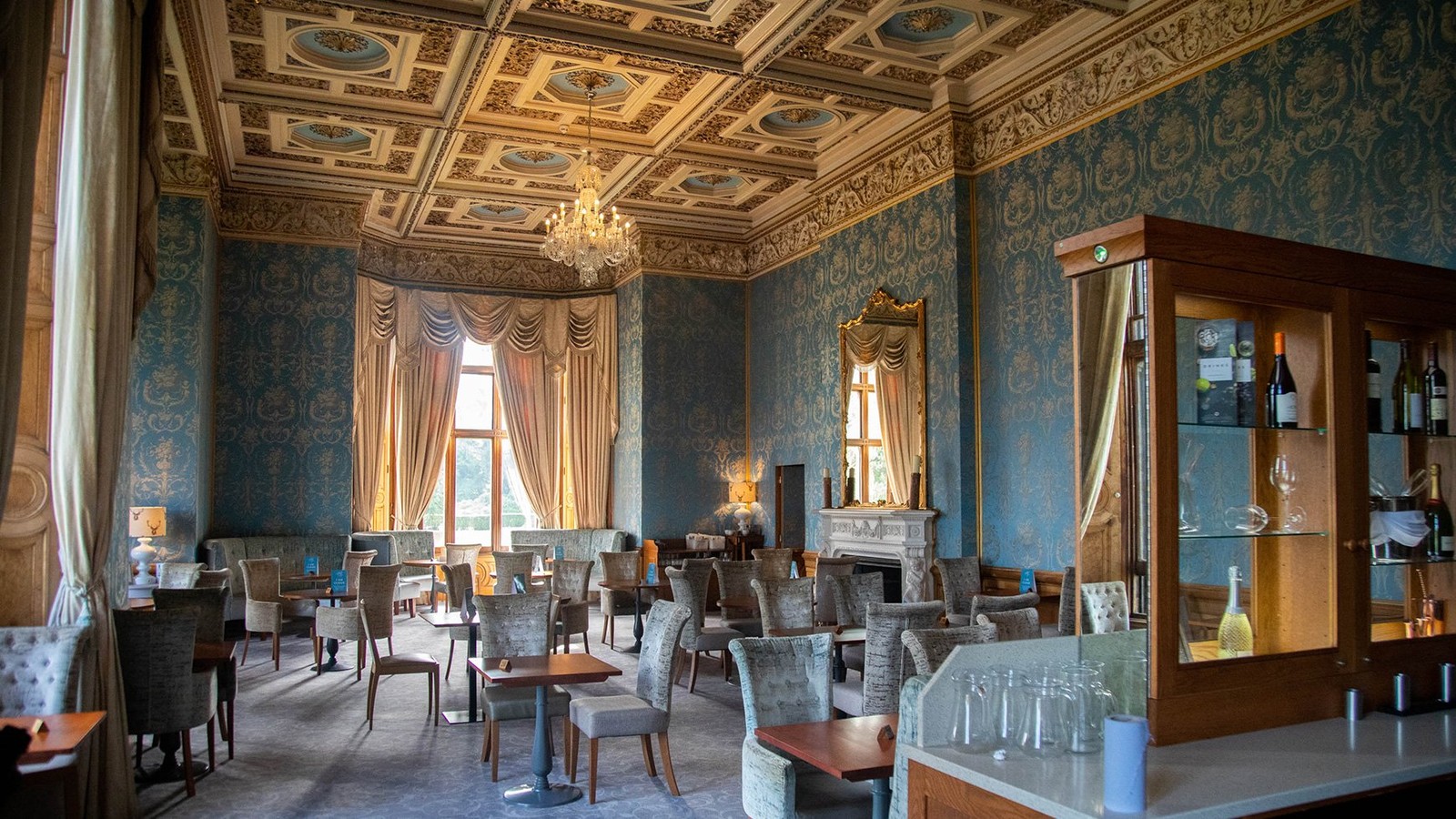 Brasserie32, Thoresby Hall's second dining venue, can be found in the exquisite Blue Room. Be sure to look up and enjoy all the intricate details of this stunning space.