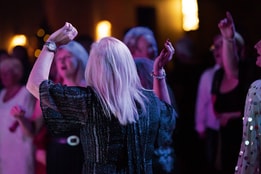 Guests dancing at Heythrop Park