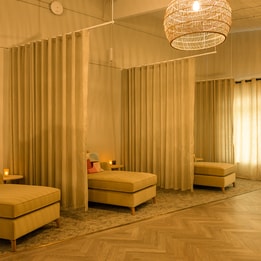 The relaxation room in the spa at Heythrop Park
