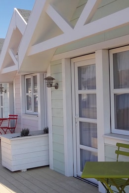 Clifftop lodges at Corton