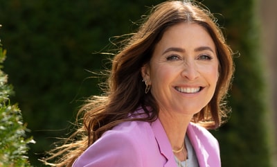 Lisa Snowdon