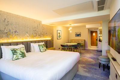 Superior bedroom at The Runnymede on Thames