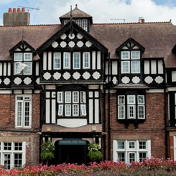 Step back in time during your stay at our Victorian country house, surrounded by colourful blooms and timeless charm.