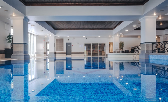 The pool inside the spa at The Runnymede on Thames
