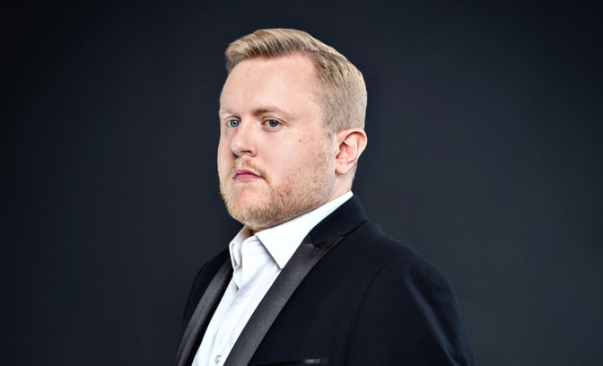 Adam Lacey Musica Classical Crossover In Concert