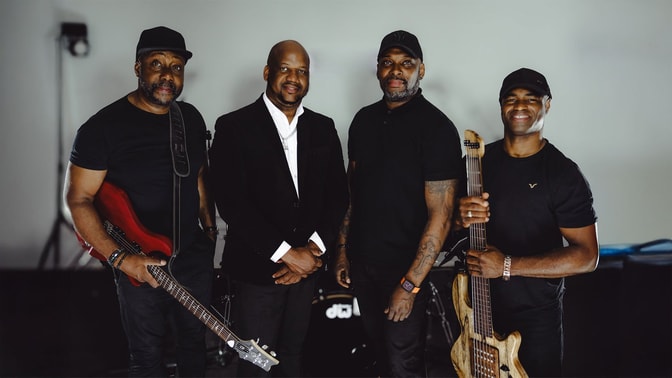 Luke Powell & The One Love Band