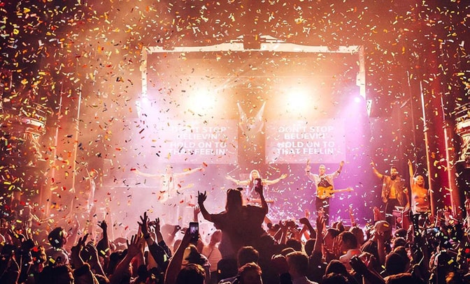 Massaoke® - The original live band sing-along