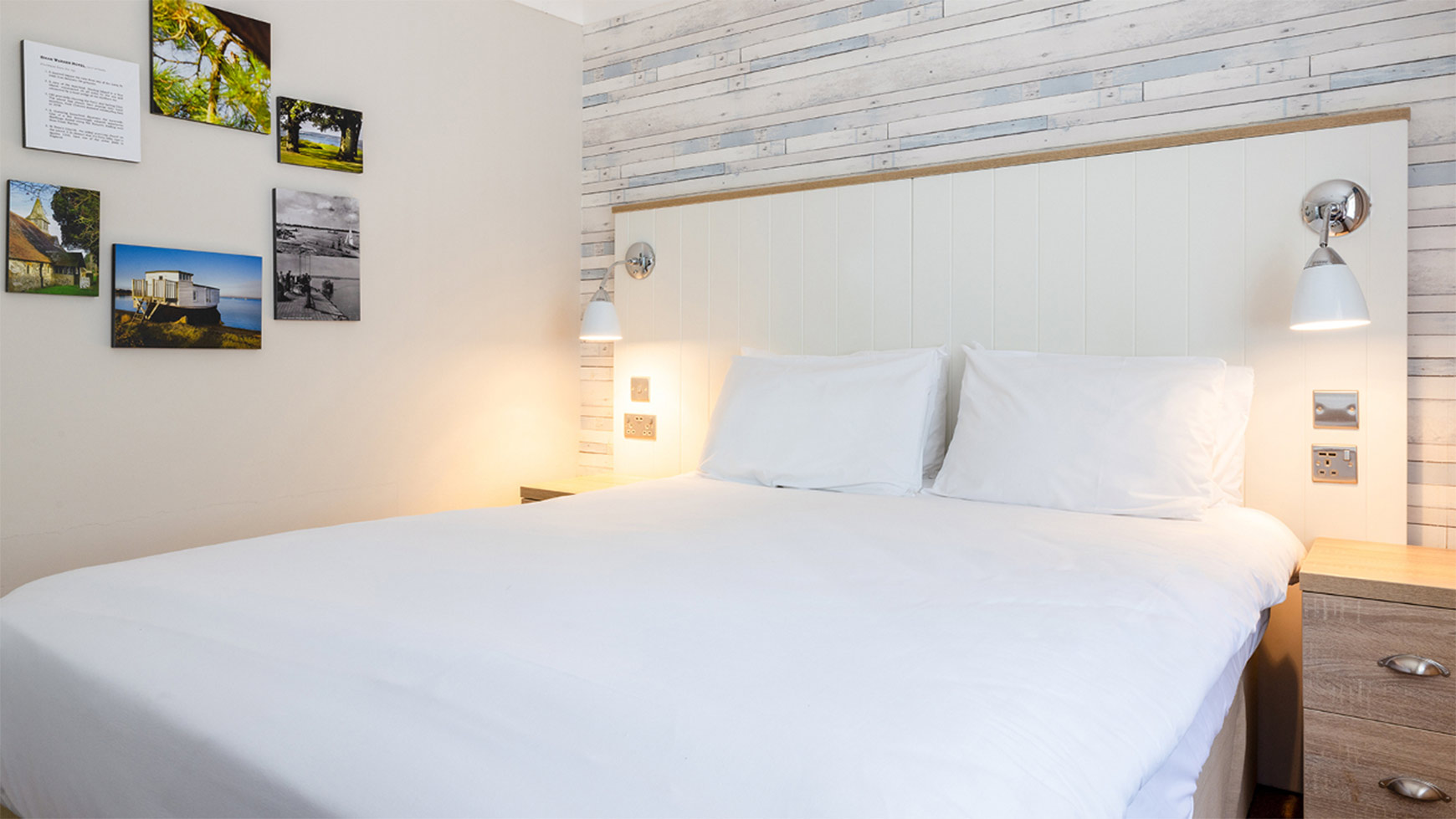 chalet bed at sinah warren